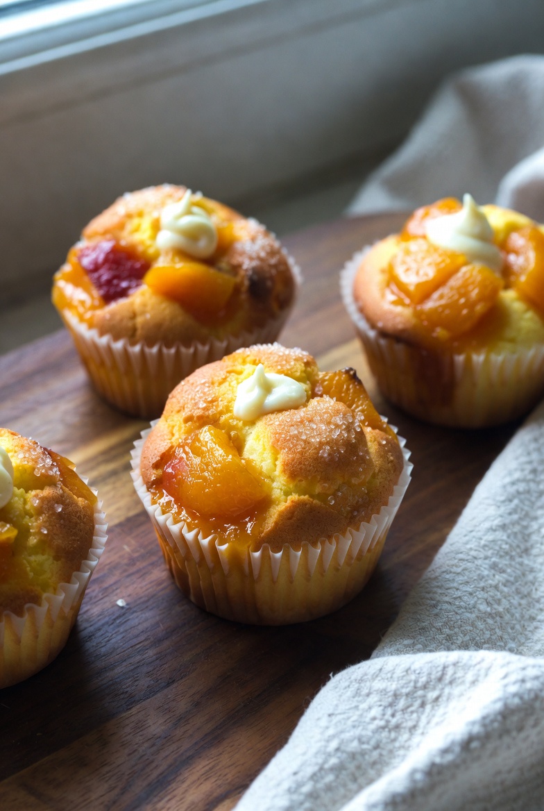 The Peach Cobbler Cupcake: The “Starch-Fruit Integration” Protocol